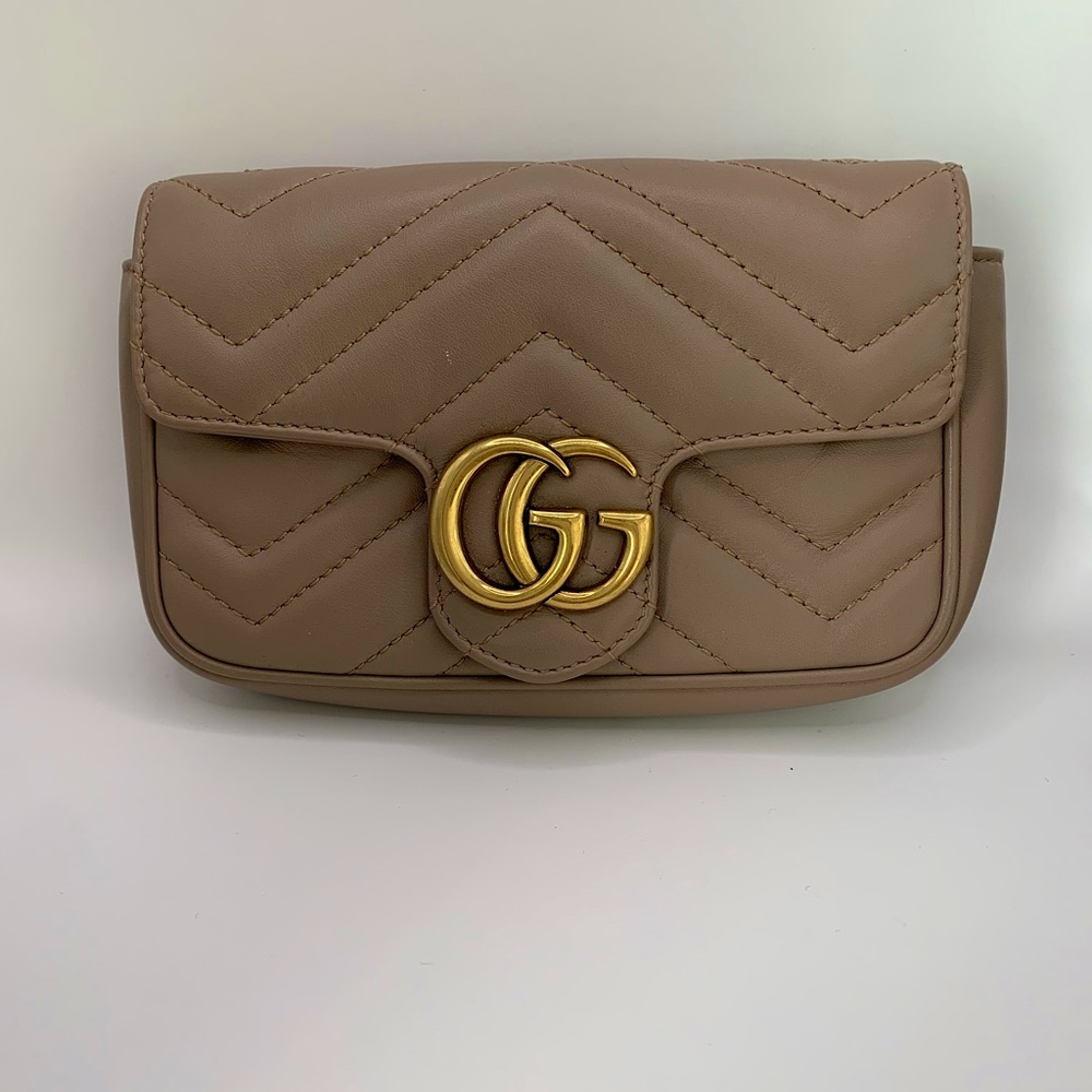 Authentic Gucci GG Marmont super mini matelassé-leather cross-body bag